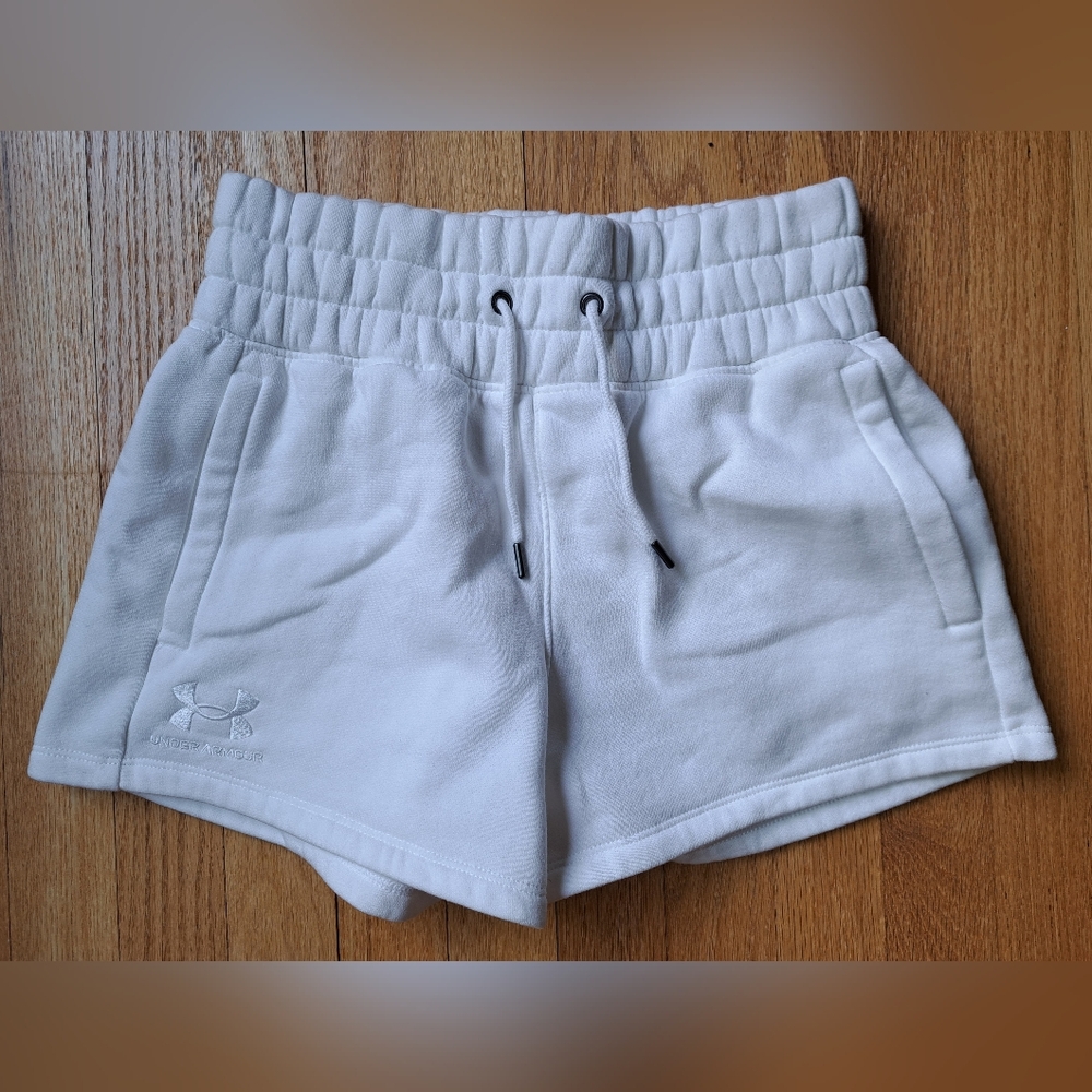 NEW Under Armour white fleece boxer shorts